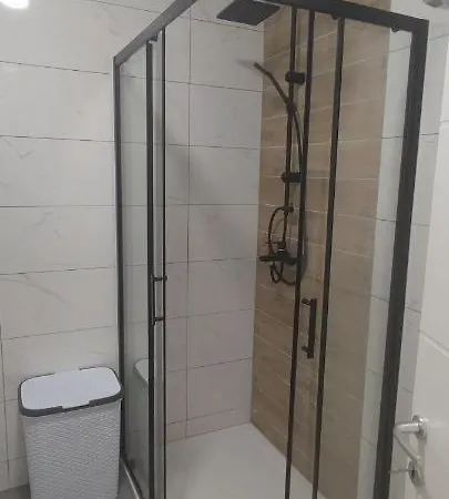 Apartmani Sarah 4 Tuzla Exterior photo